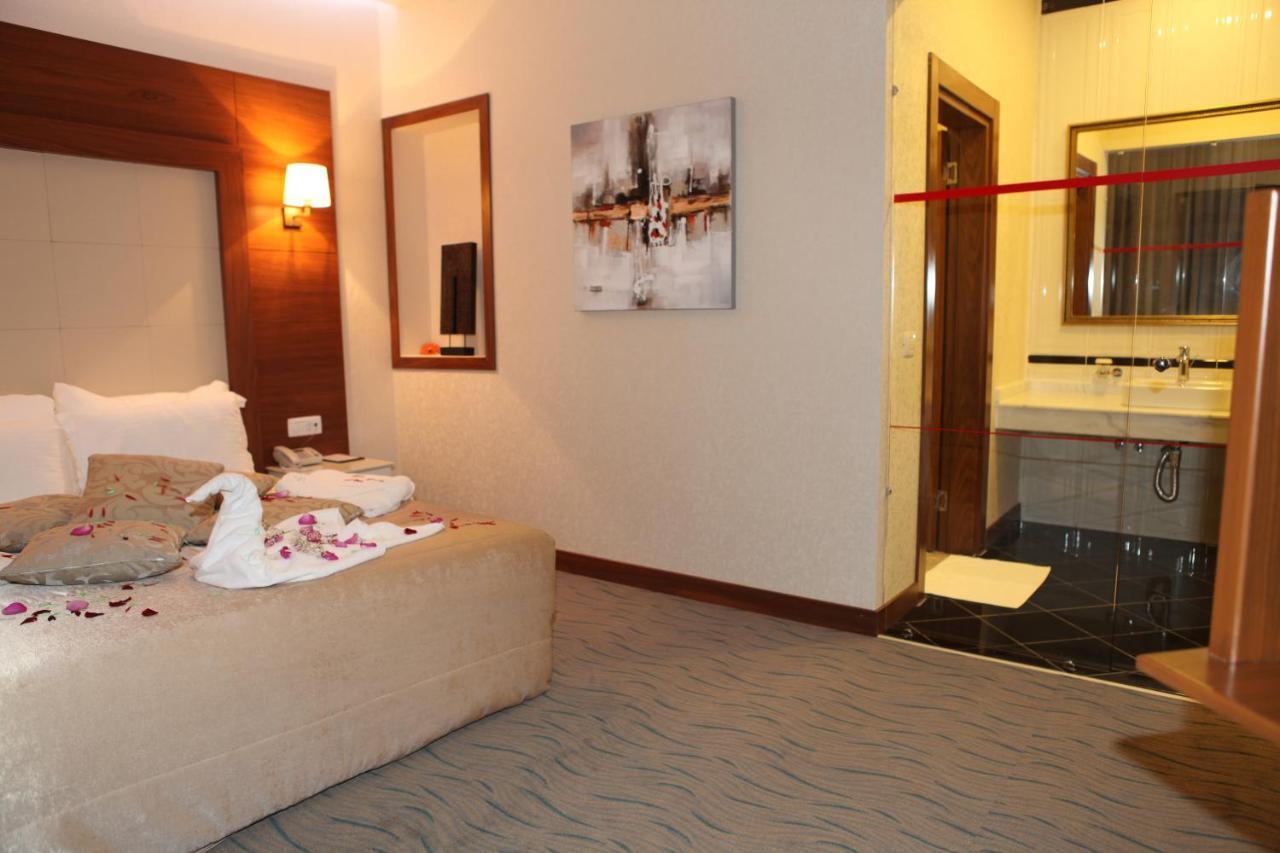 Vego Hotel Ganja Bagian luar foto